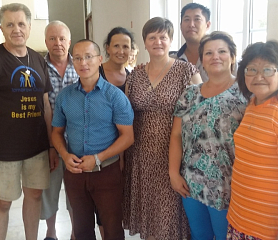 Волонтеры церкви ЕХМС г. Лагани (Калмыкия) в Ростовской области